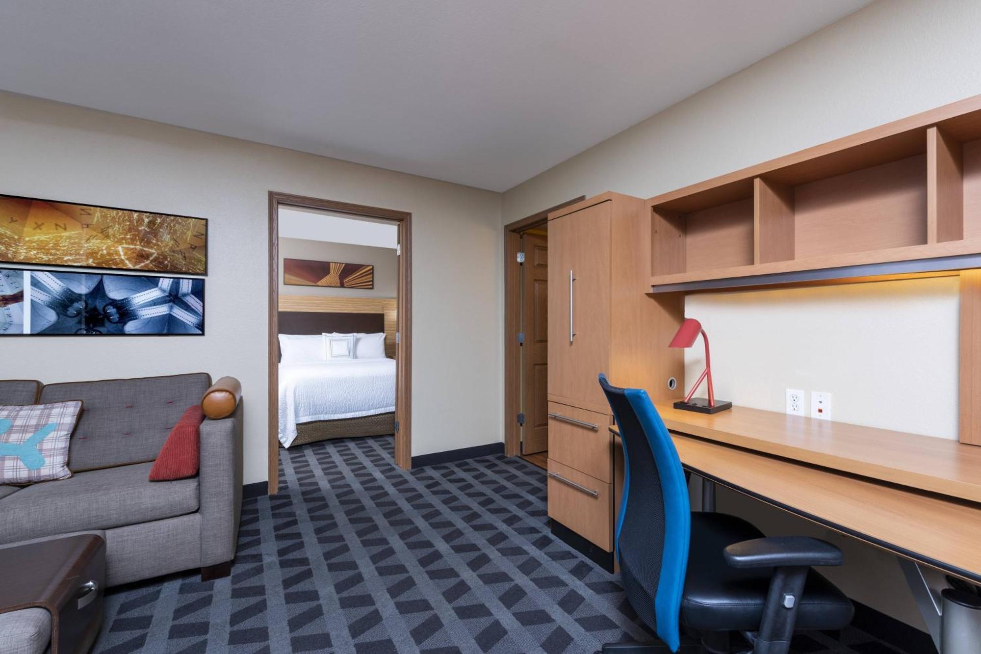 Towneplace Suites By Marriott East Lansing Eksteriør bilde
